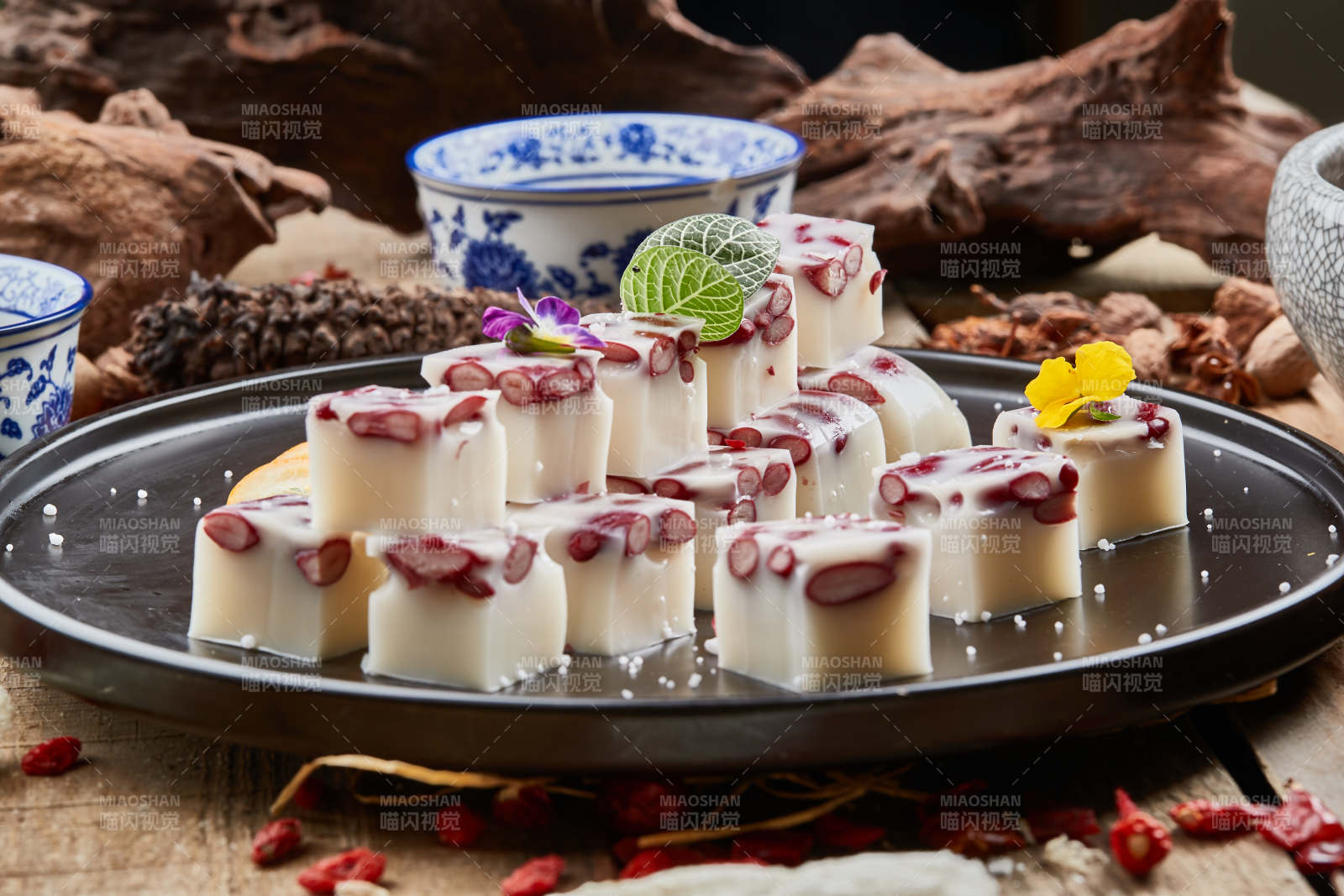 风味红豆奶糕图片