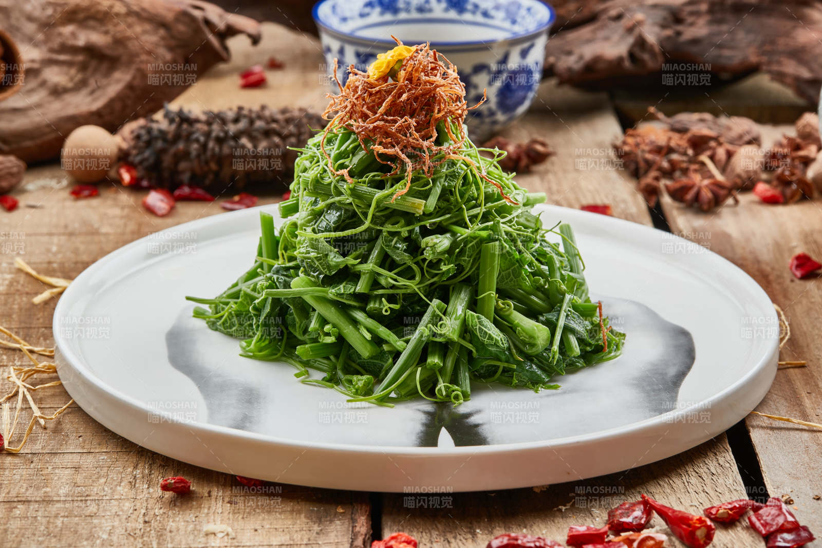 风味鸡丝蕨菜图片