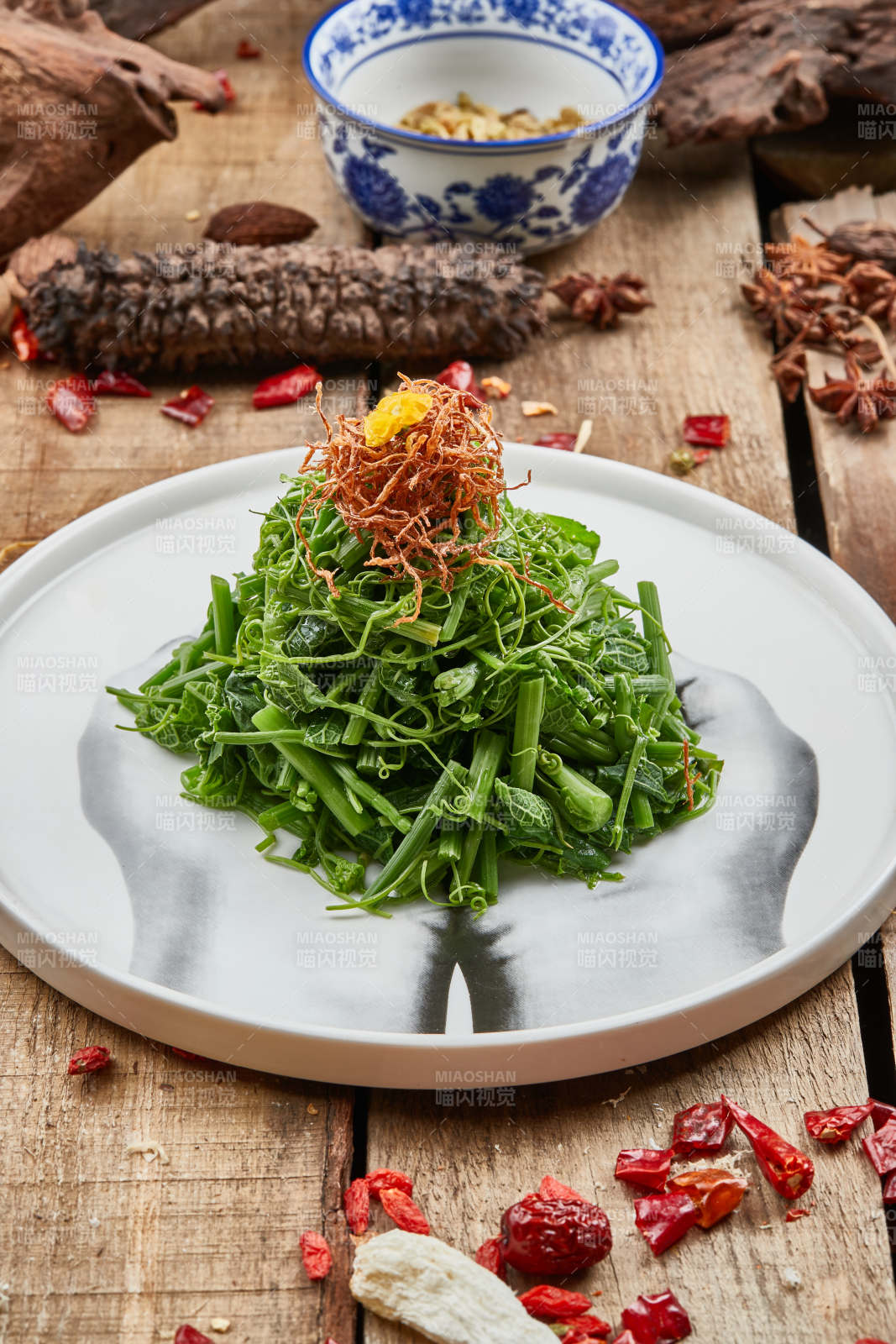 风味鸡丝蕨菜图片