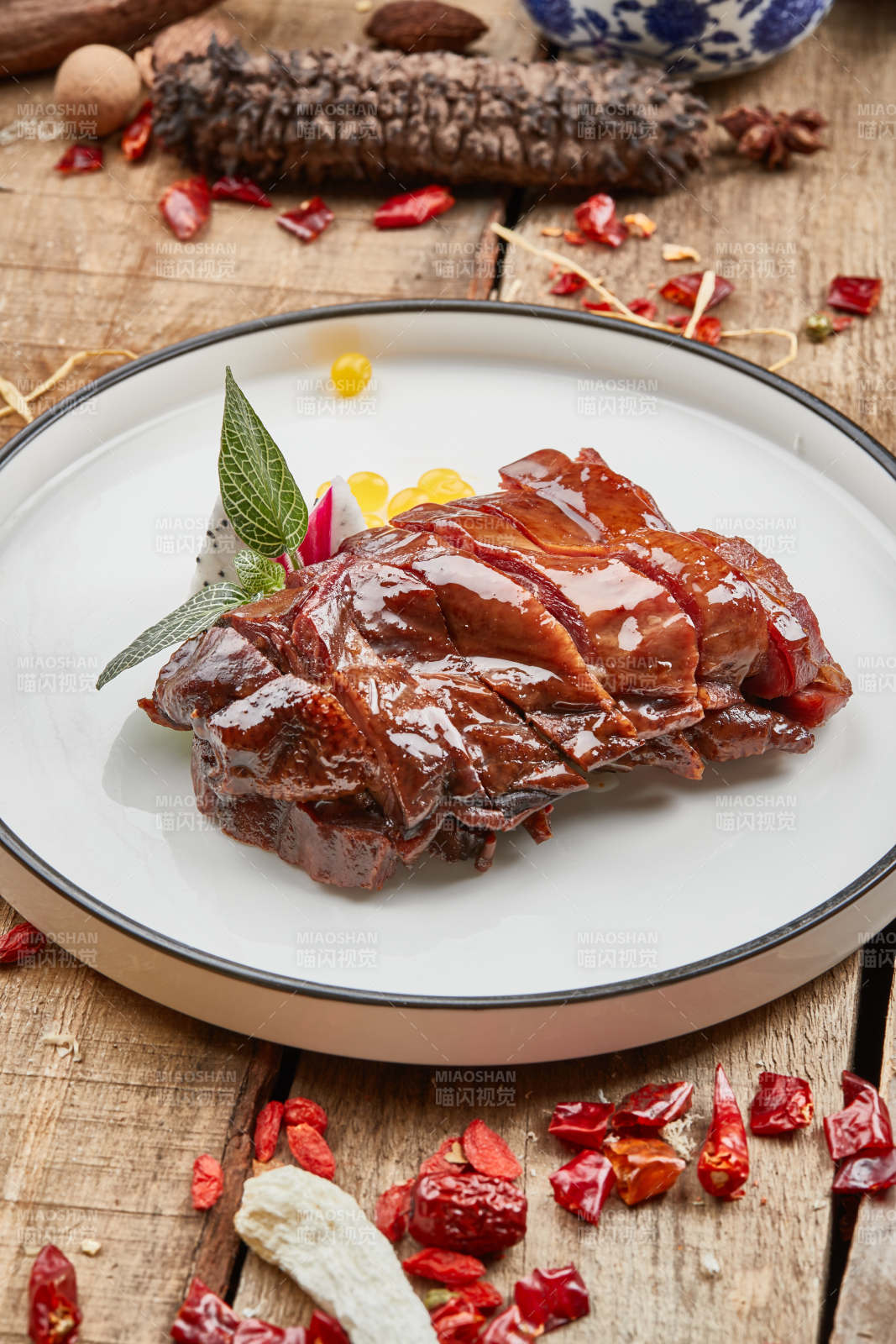 风味广式烧鹅图片