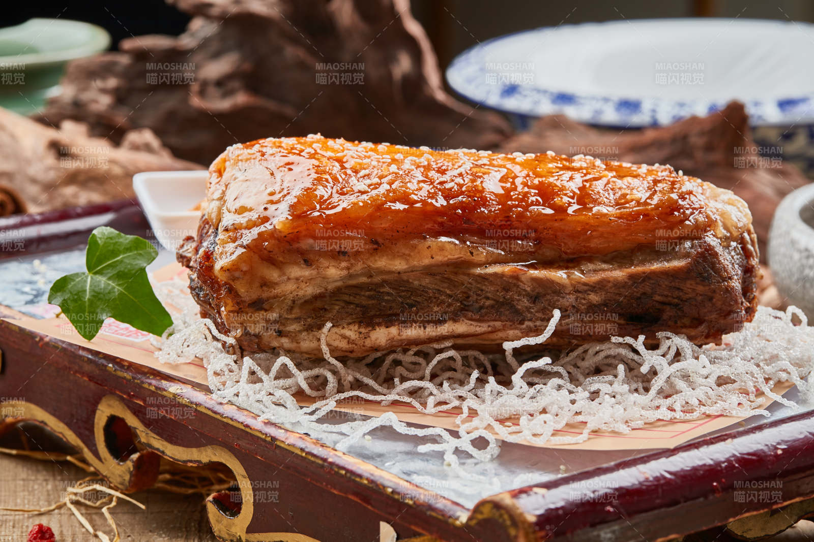 蒙古碳烤羊背图片