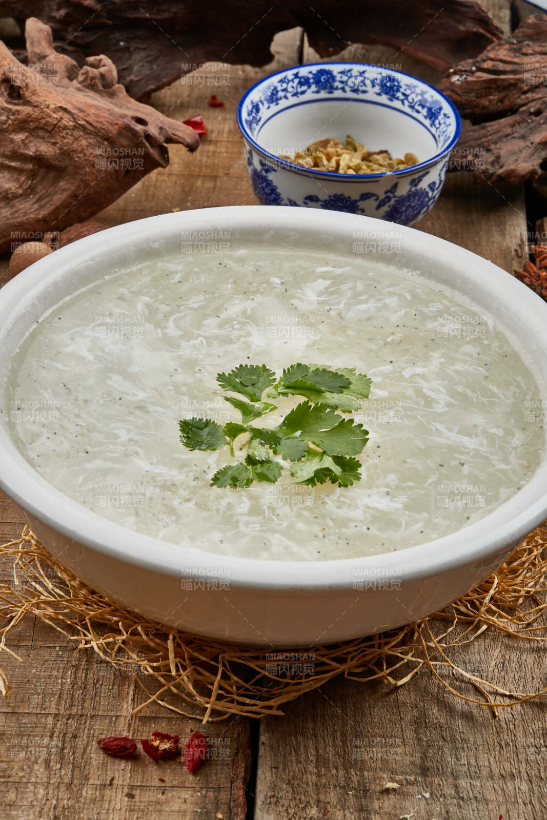 银鱼蛋花羹图片