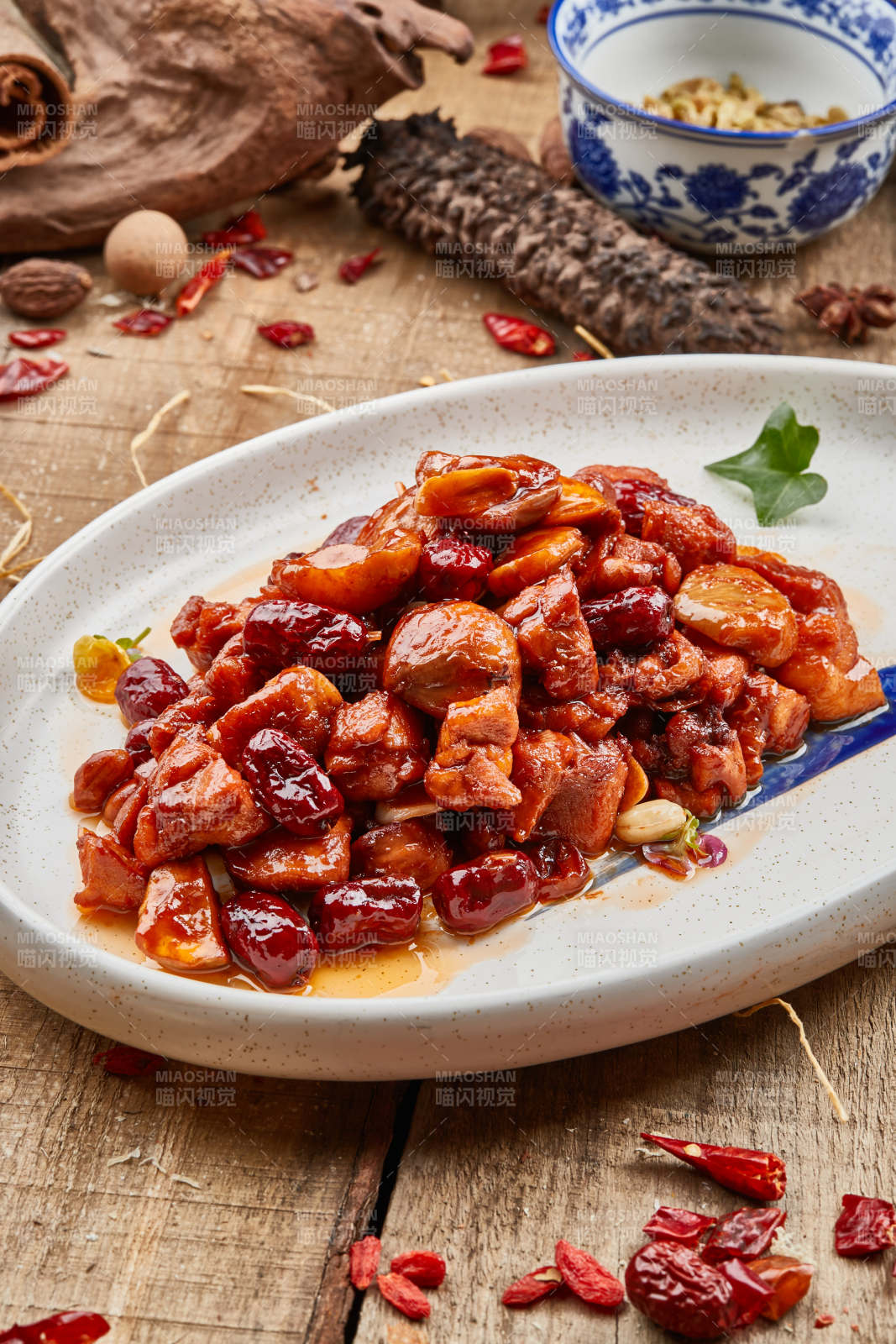 蜜枣口蘑烧鲜肉图片