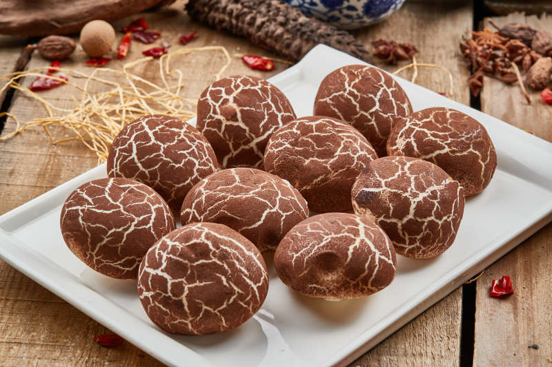 杂粮香菇包图片