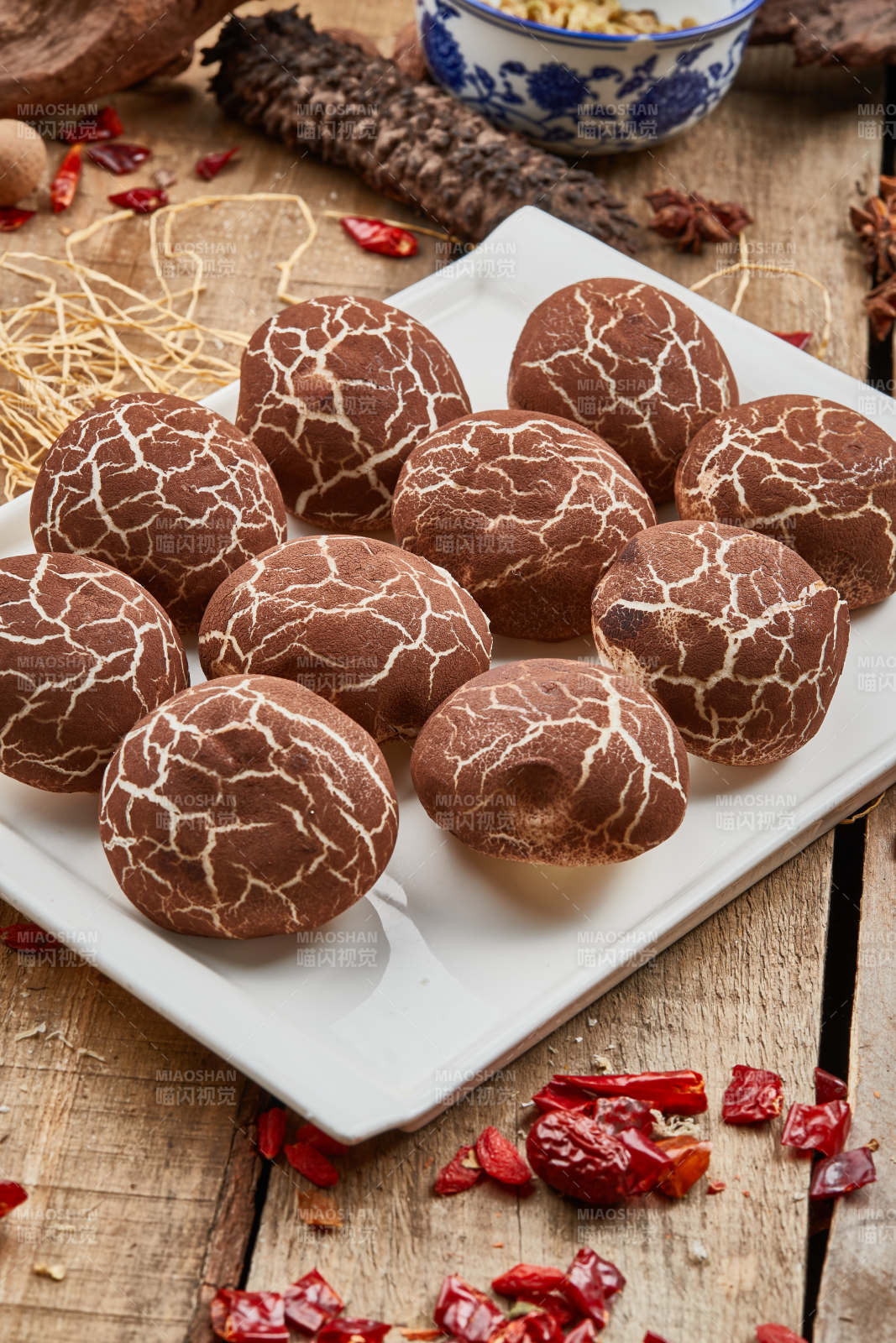 杂粮香菇包图片