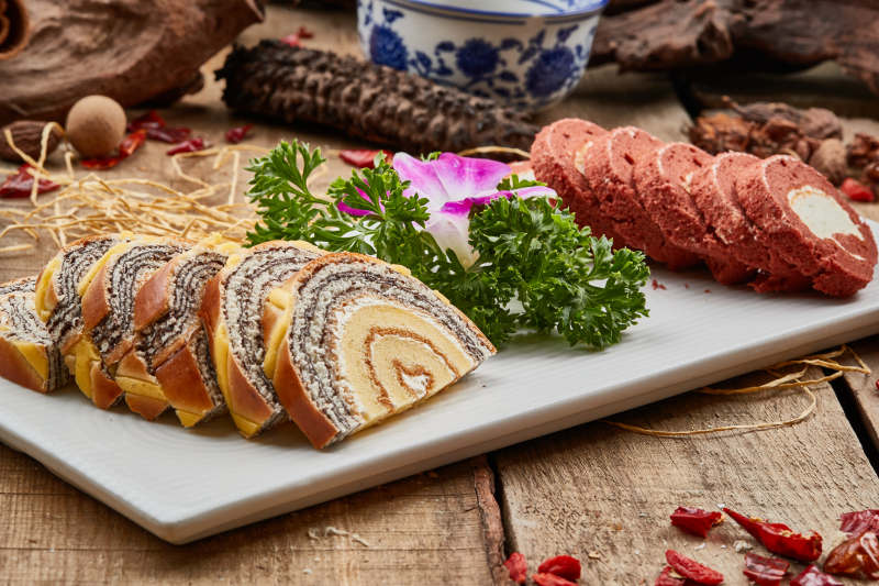 奶油蛋糕卷切片图片