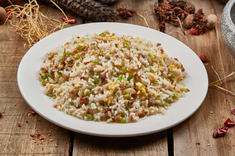 美味牛肉炒饭图片