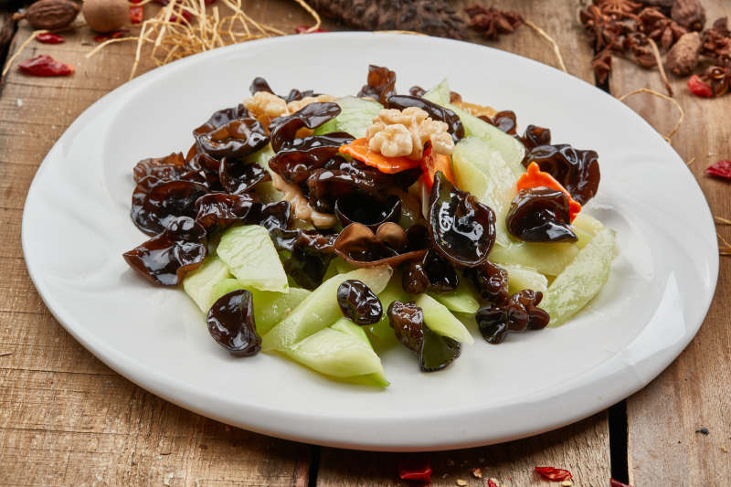 木耳芦笋鲜桃仁图片