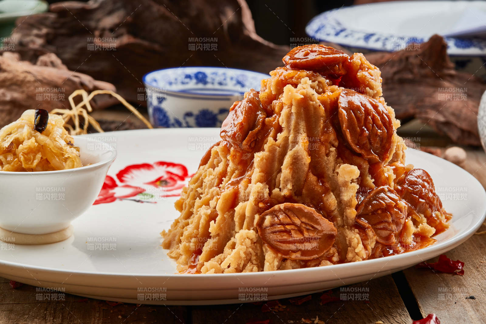 酸菜土豆泥闷鲍鱼图片