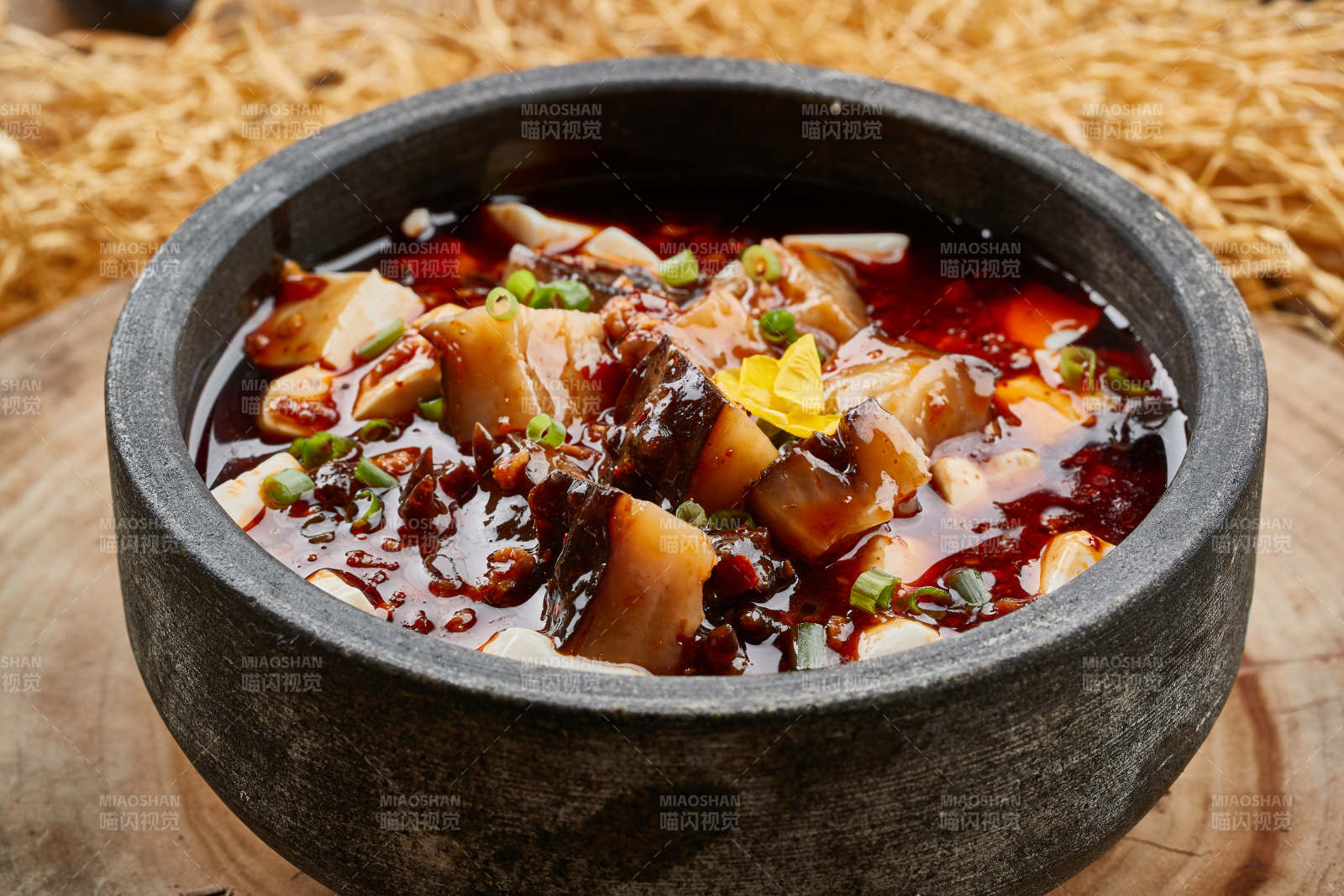 香辣石锅梅花参图片