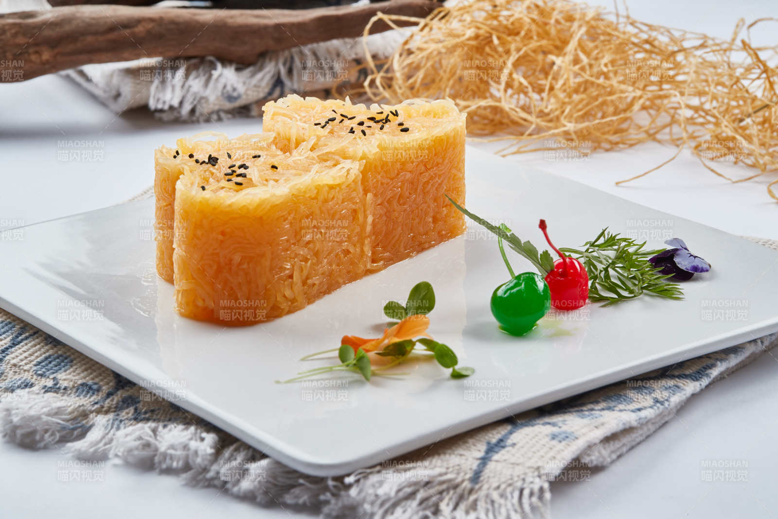 心形银鱼糕图片