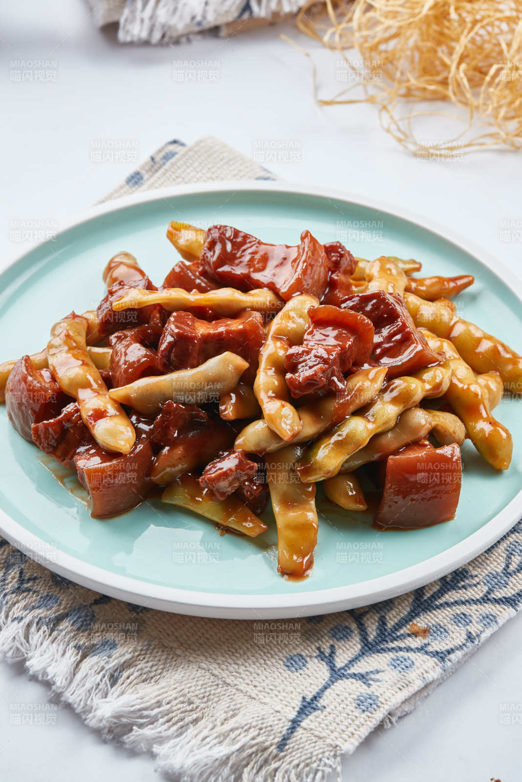 红烧肉炖豆角图片