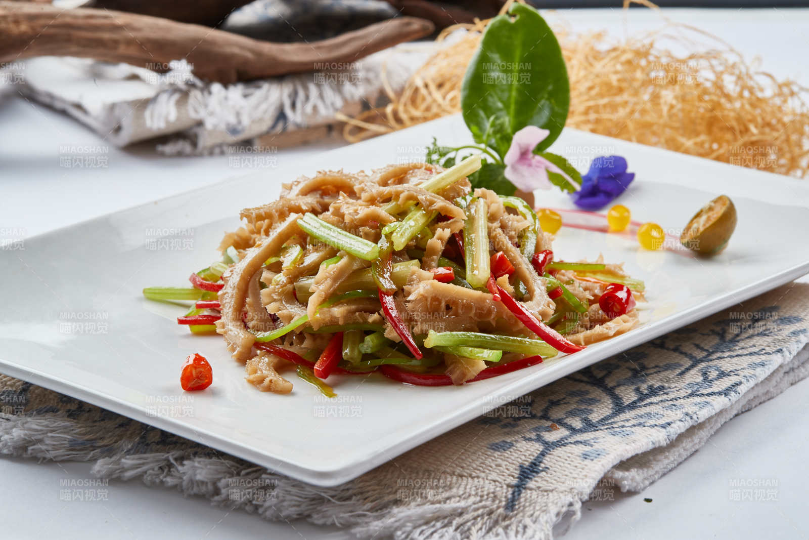 青红椒炒毛肚图片