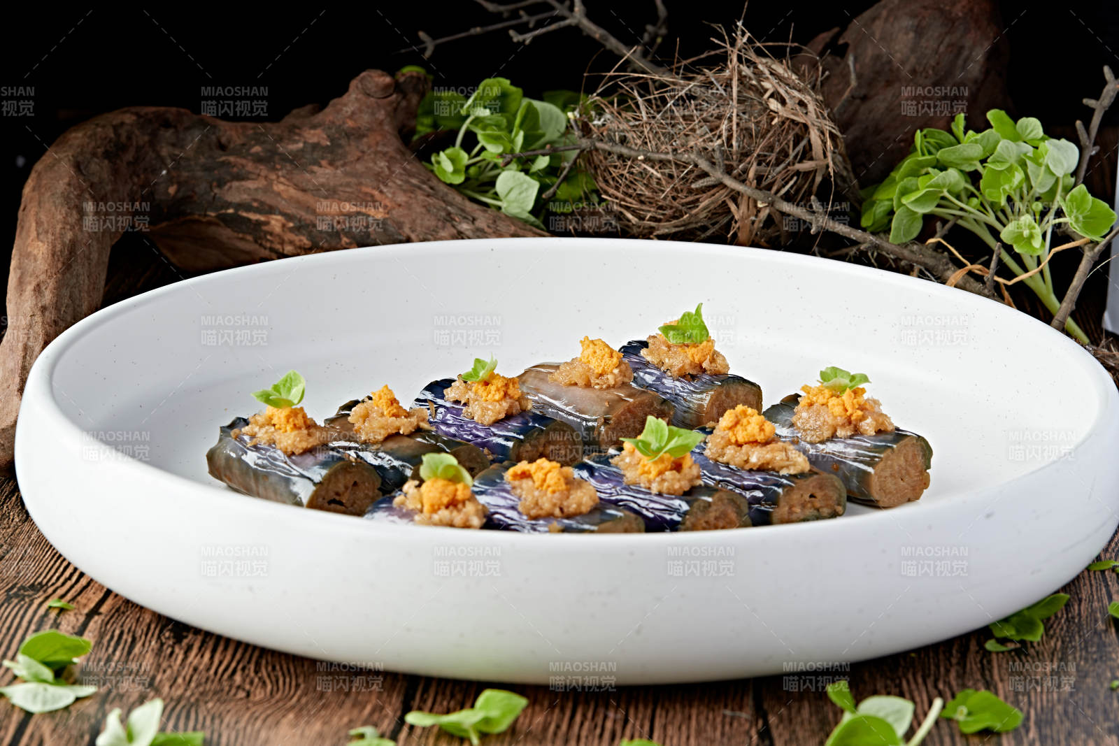 川味熏腊肠切片图片