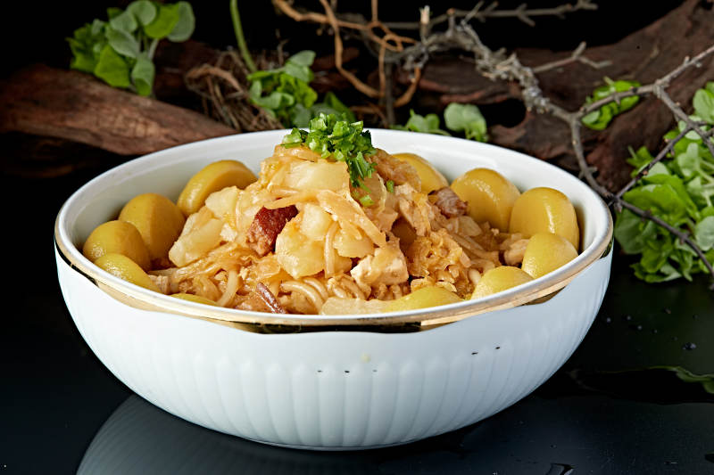 藤椒香辣水煮牛肉图片