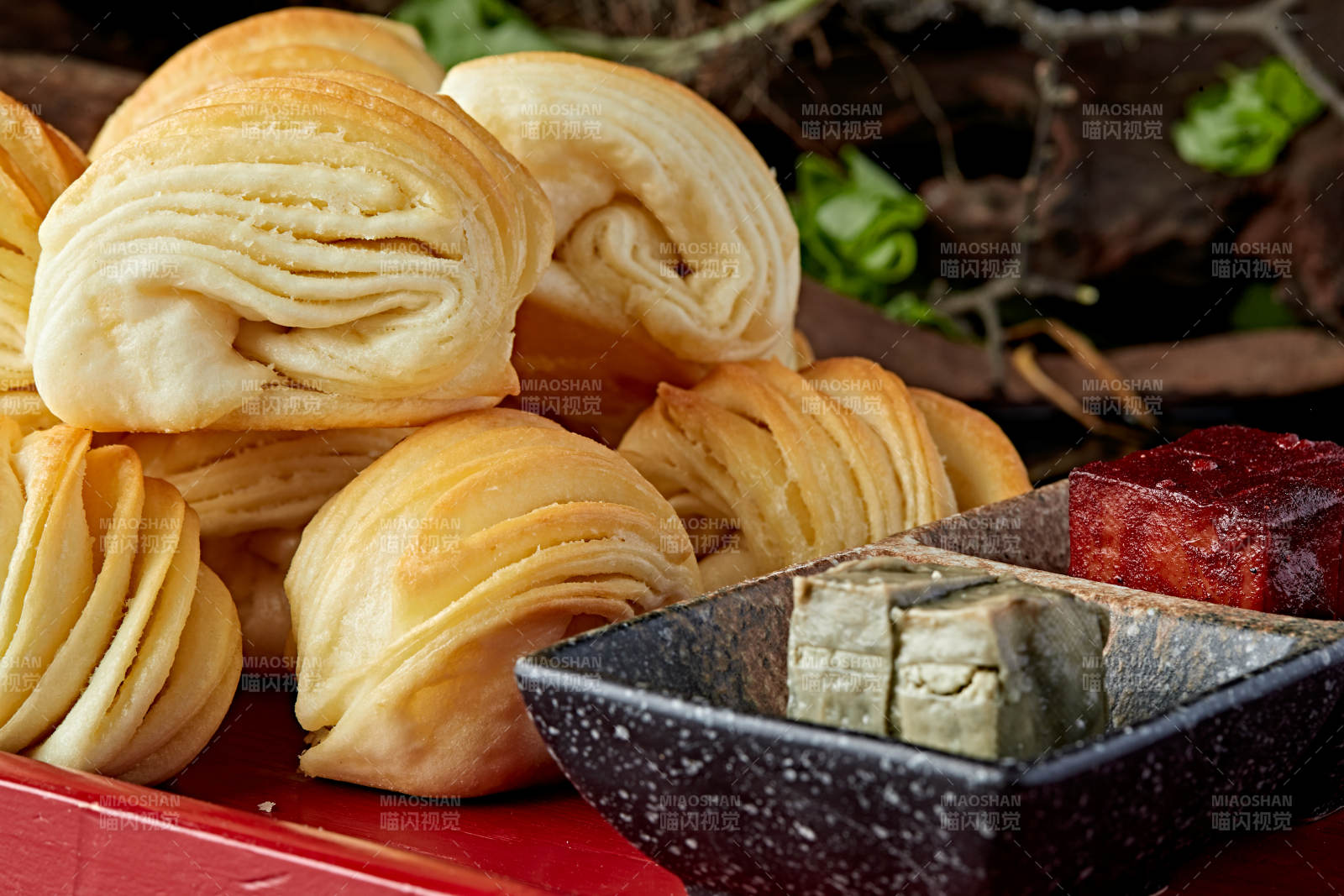 冬奥冰壶榴莲酥图片