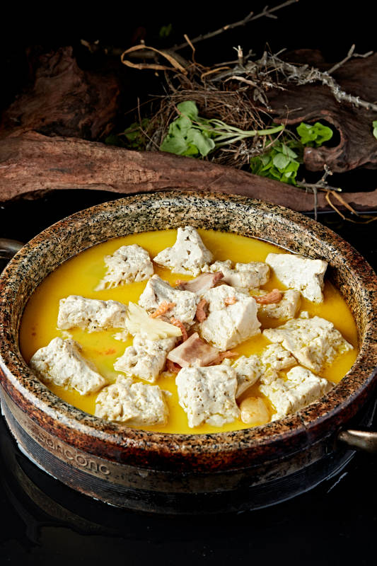 石锅鲜鸡汤腌笃咸肉海米炖豆腐图片