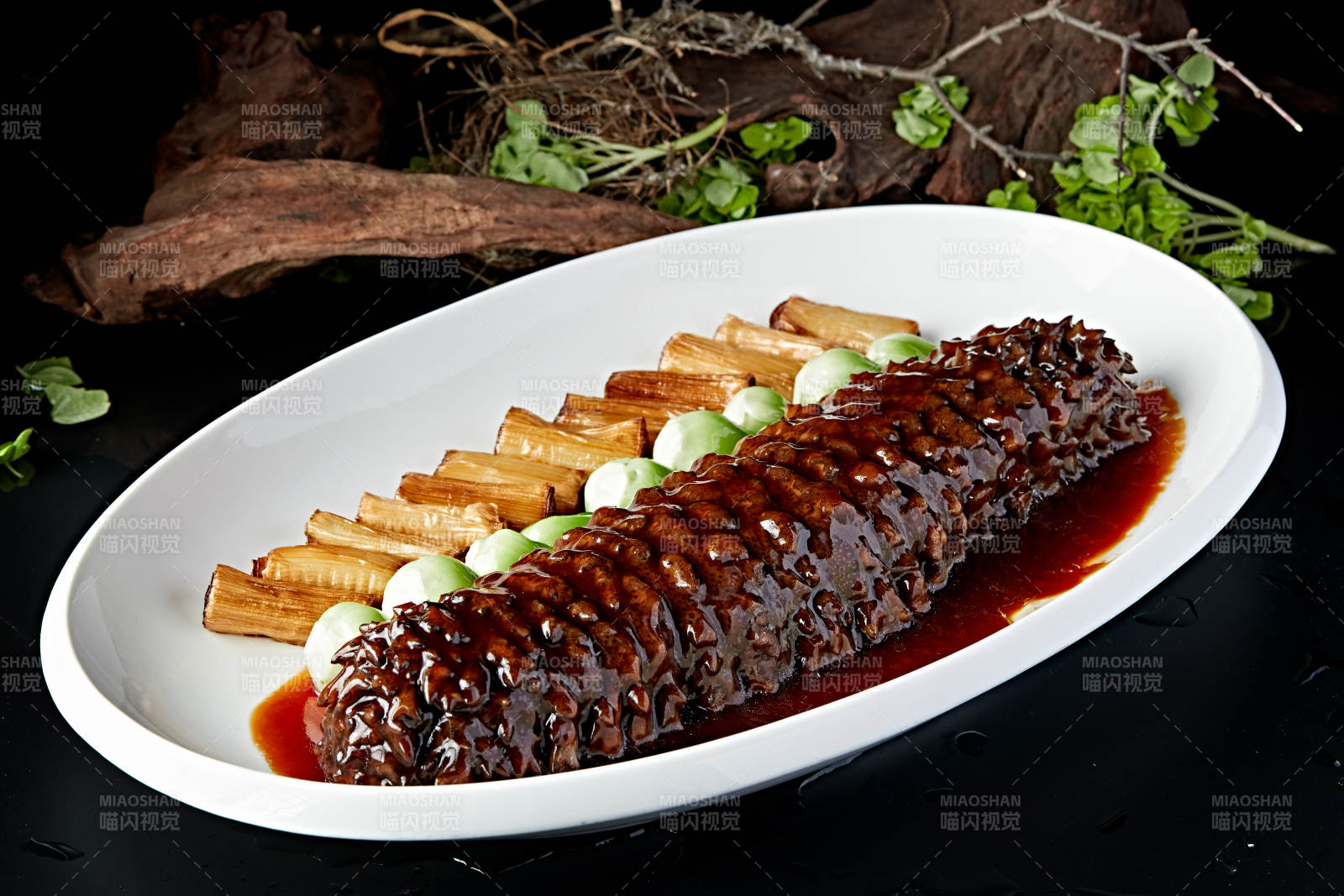 鲁菜葱烧浇汁寿桃梅花参图片