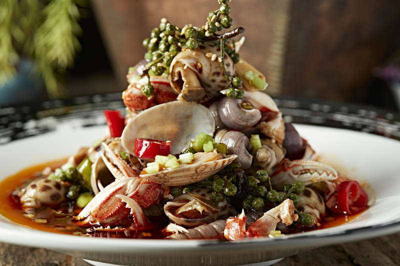 藤椒红油腌渍小海鲜图片