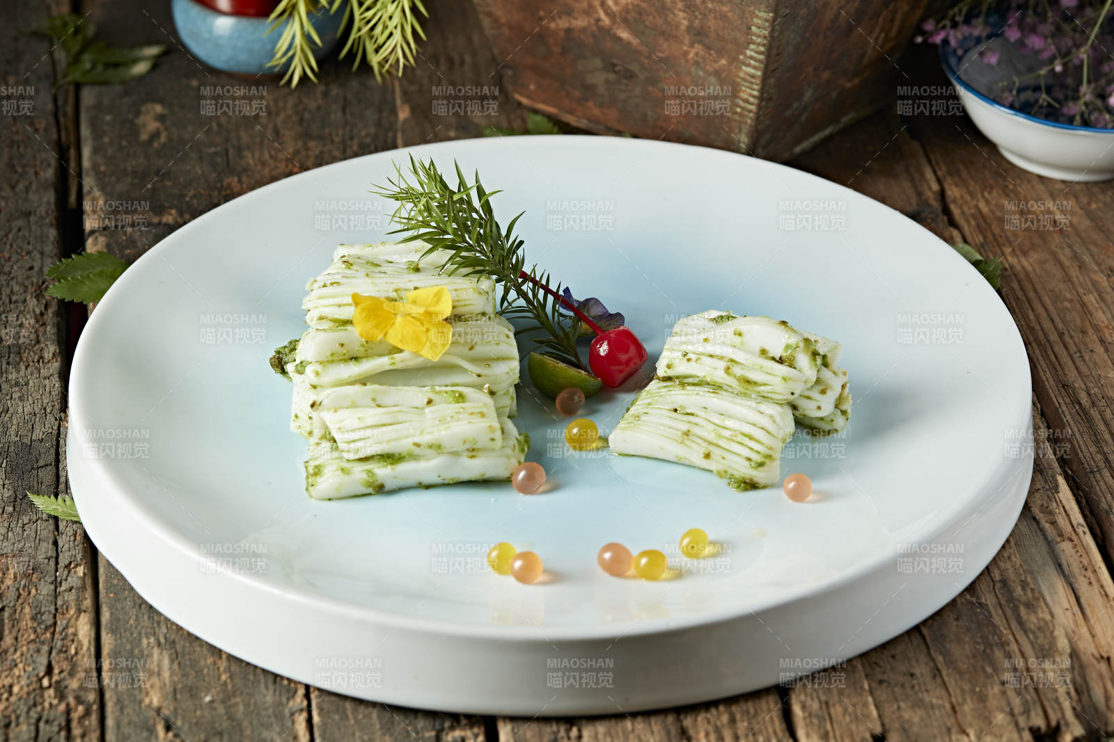 芥香山葵墨鱼花图片