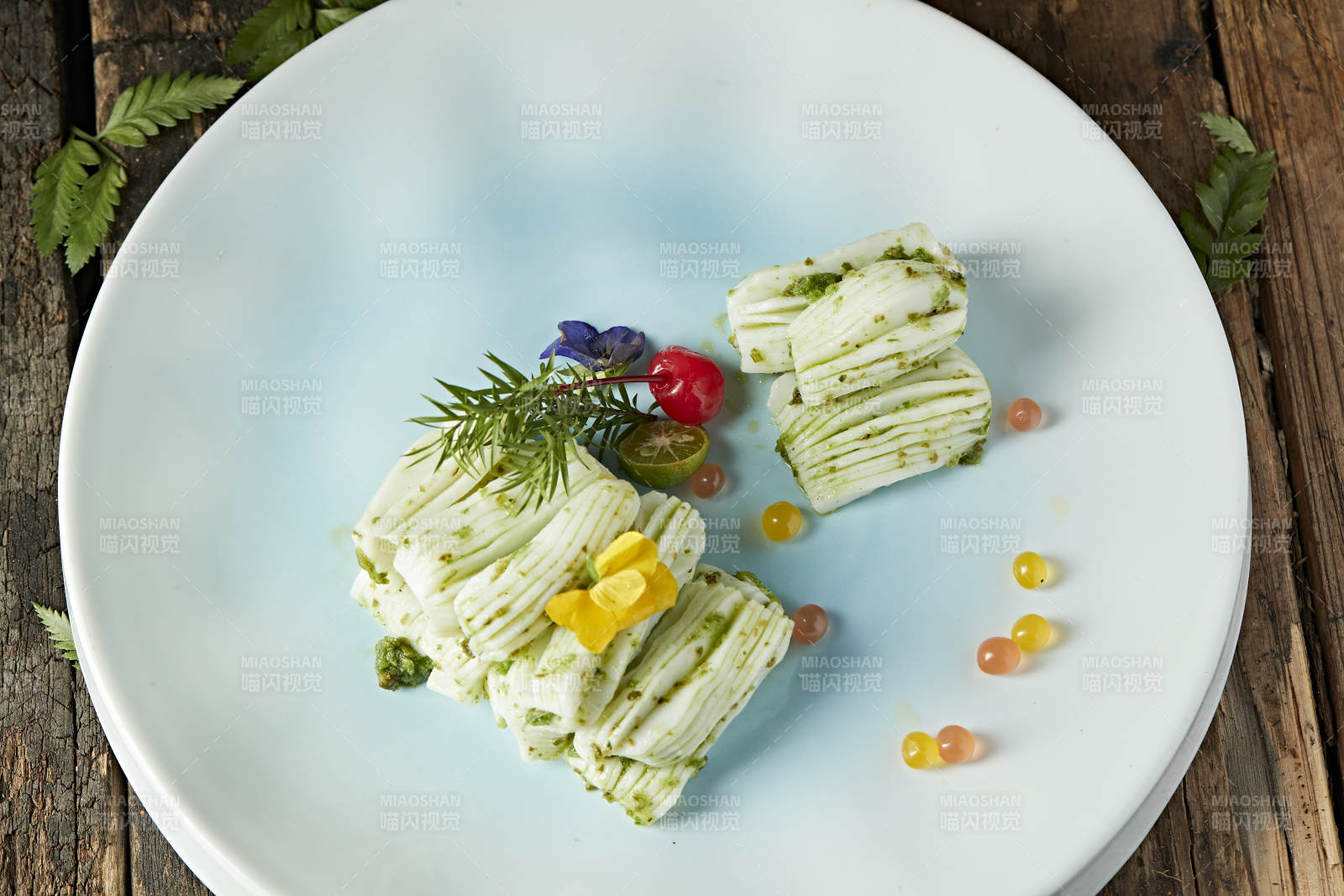 芥香山葵墨鱼花图片