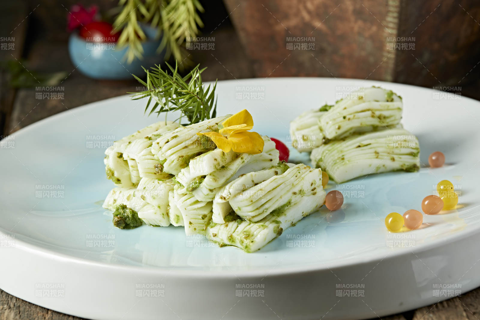 芥香山葵墨鱼花图片