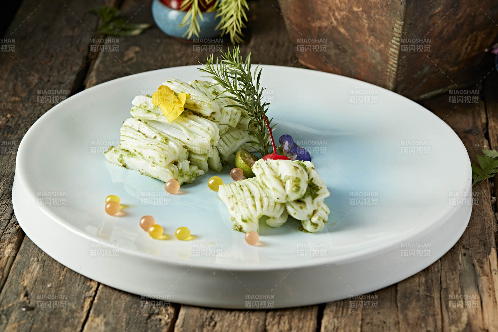 芥香山葵墨鱼花图片