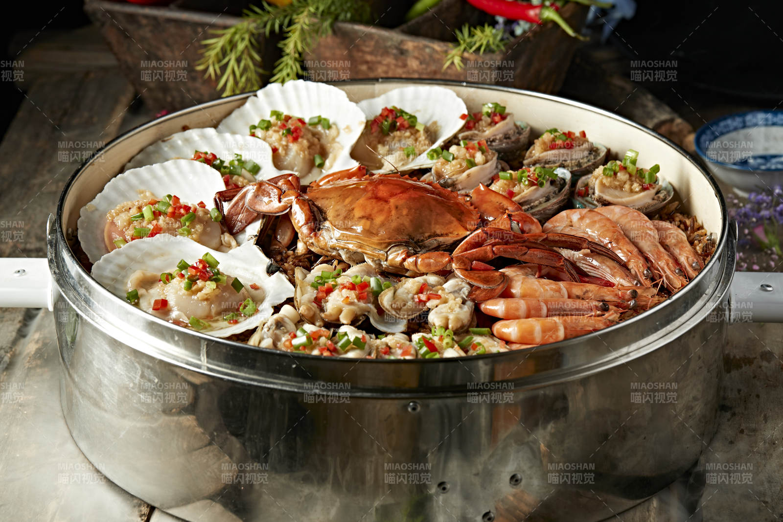 超级香蒸蒜蓉香辣海鲜大咖图片