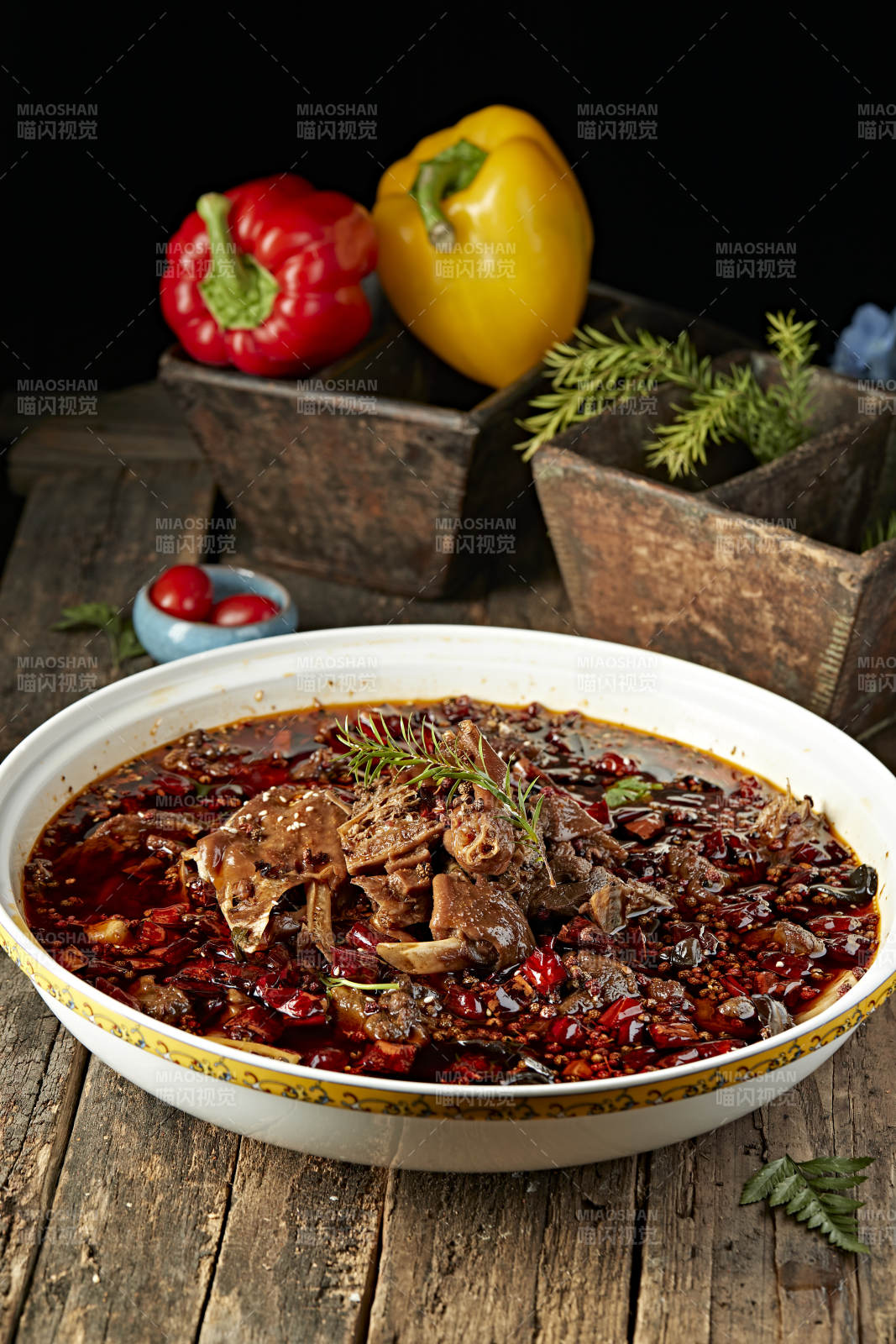 麻辣红油川香炖鹅肉图片