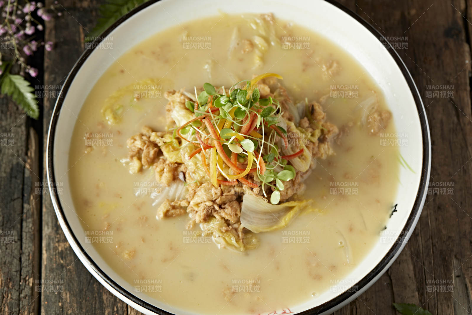 浓汤蛋花虾仁娃娃菜图片