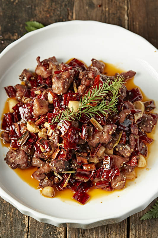 川味香辣爆兔丁图片