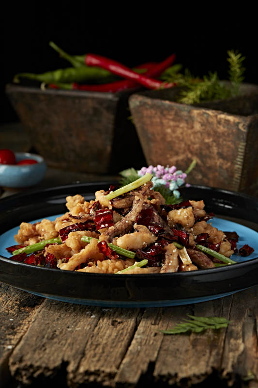 酥脆香炸麻辣鱿鱼须图片