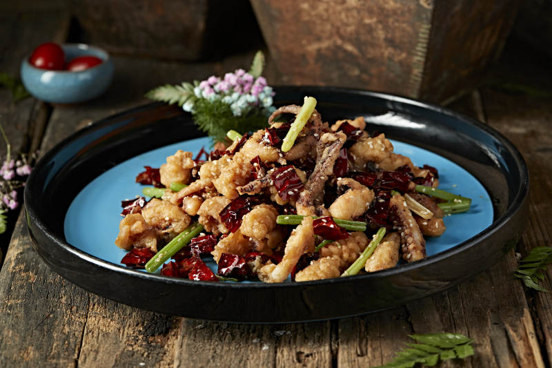 酥脆香炸麻辣鱿鱼须图片