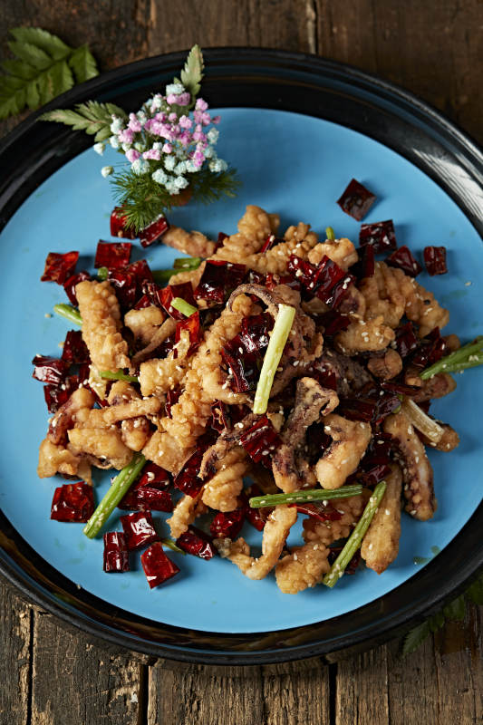 酥脆香炸麻辣鱿鱼须图片