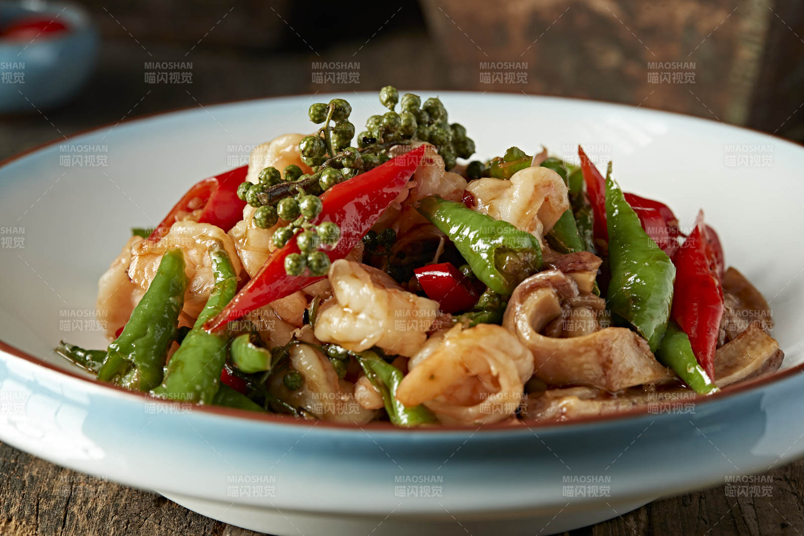 藤椒香辣双椒猪肚大虾仁图片