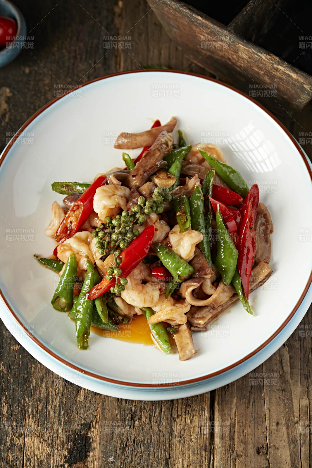 藤椒香辣双椒猪肚大虾仁图片