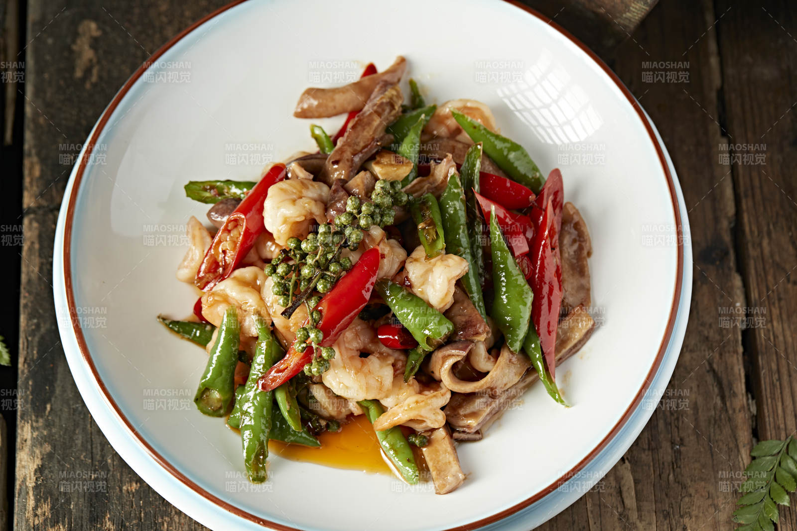 藤椒香辣双椒猪肚大虾仁图片