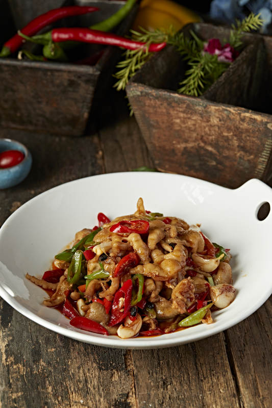 香辣爆炒脱骨凤爪图片