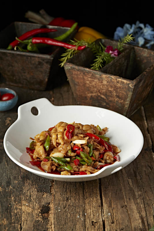 香辣爆炒脱骨凤爪图片