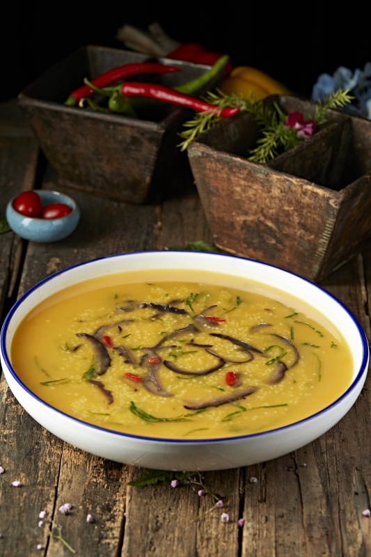 枸杞海参金米粥图片