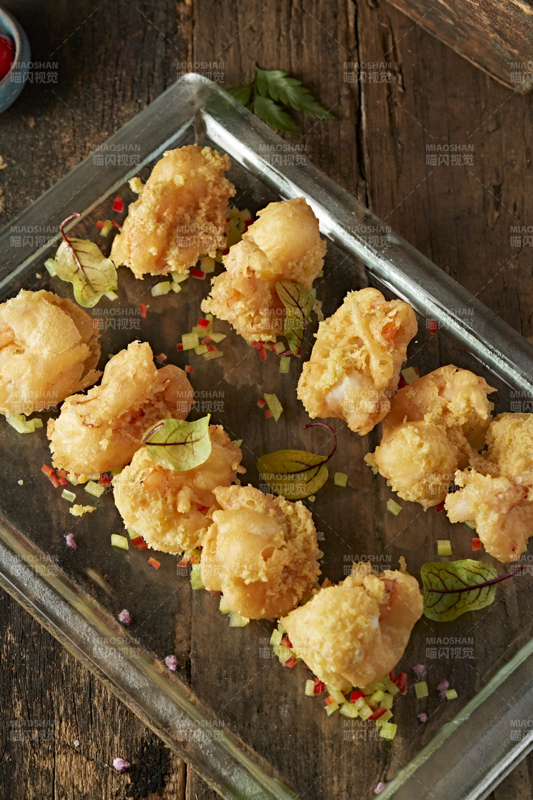 咸蛋黄焗深海大虾球图片