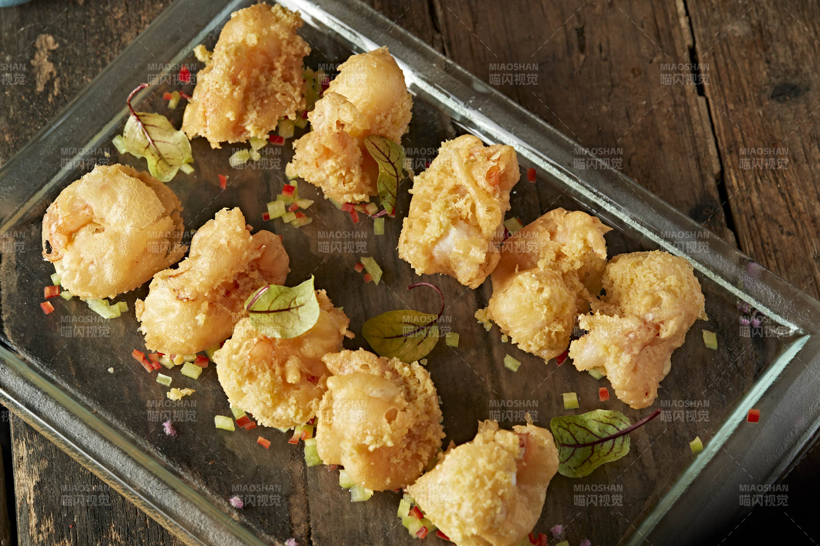 咸蛋黄焗深海大虾球图片