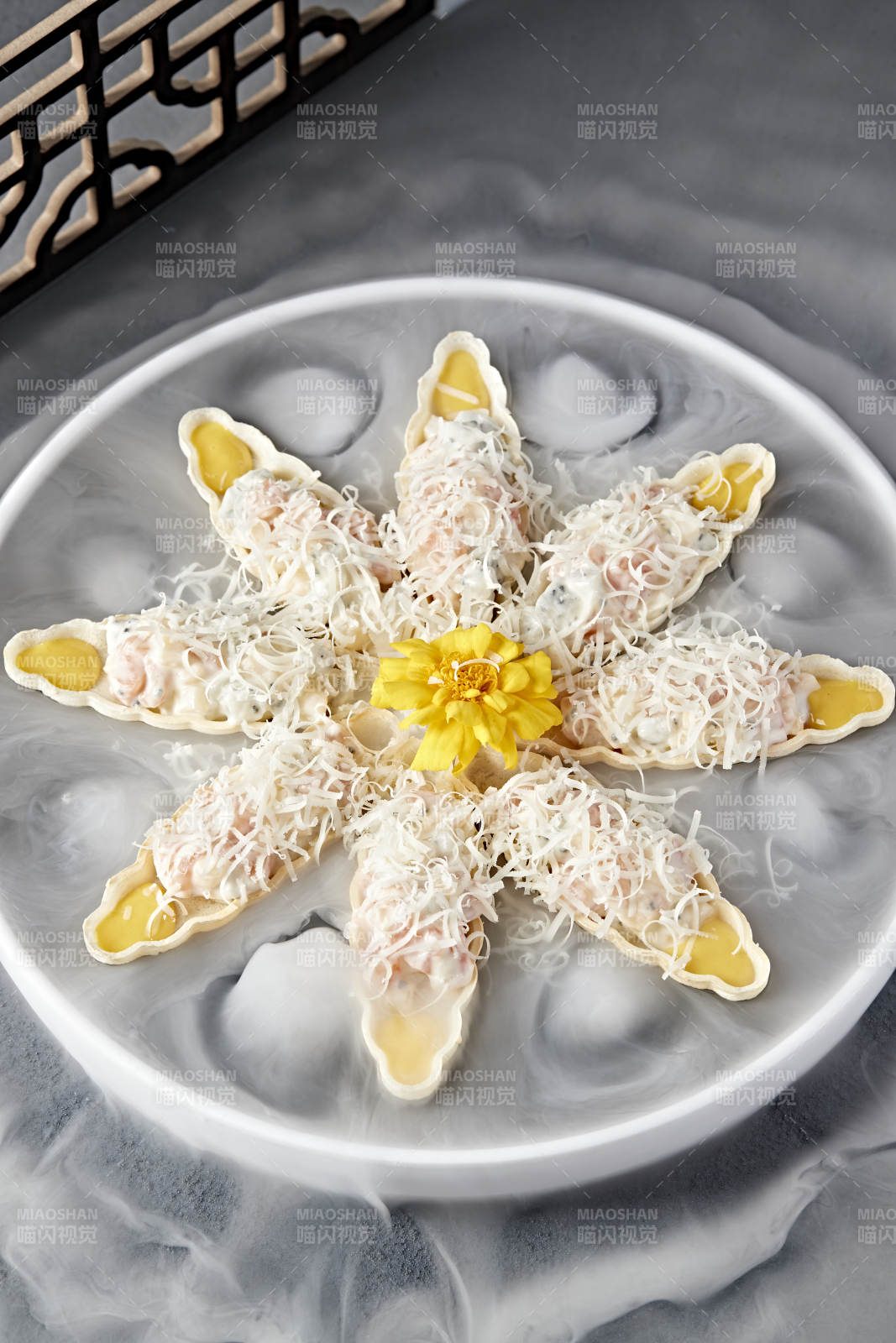 军舰水果沙拉芝士海虾仁图片