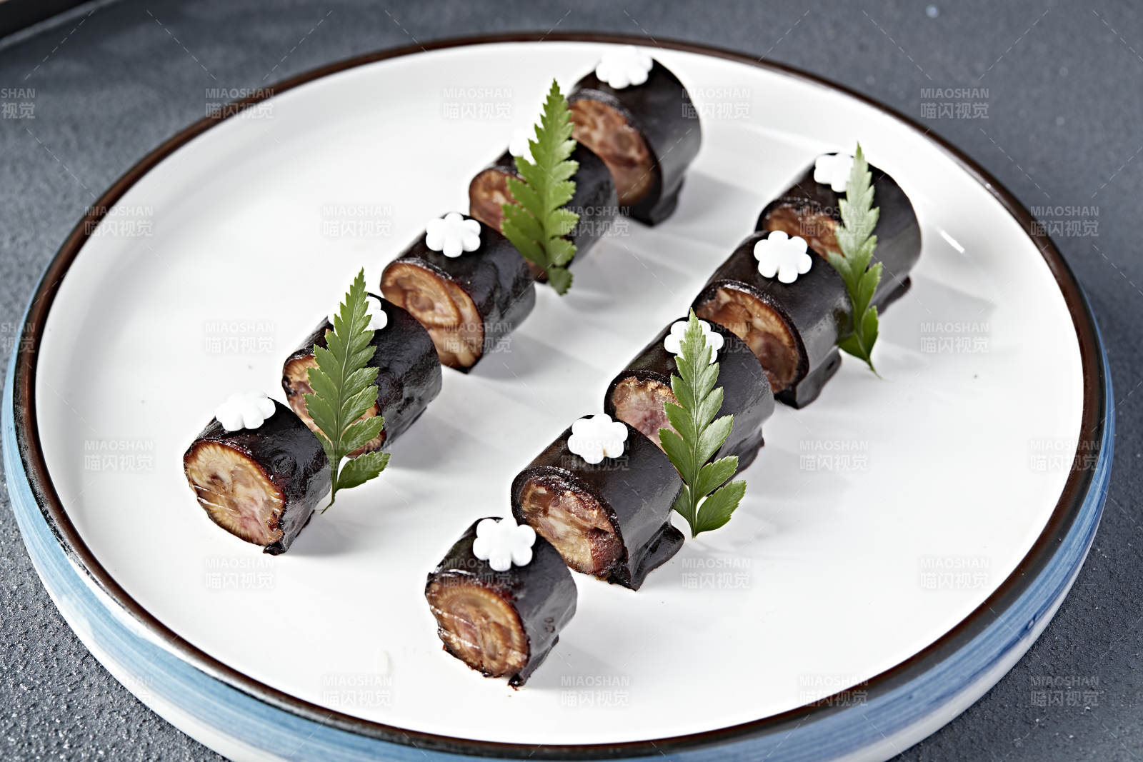 肘花皮冻猪肉卷图片