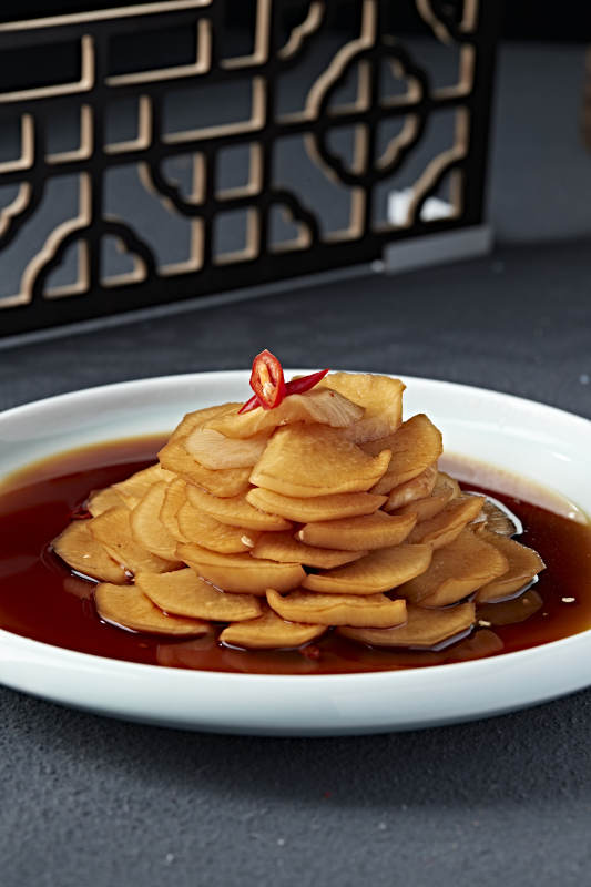 美味凉菜捞汁醋腌萝卜皮图片