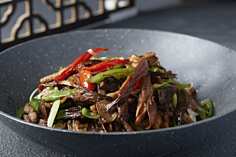 香辣干锅腊肉茶树菇图片