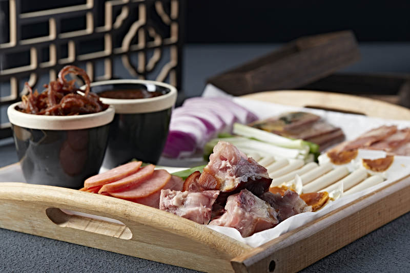 下酒卤味荤菜蘸酱菜大拼盘图片