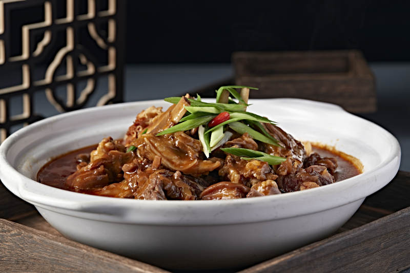 砂锅红焖香辣羊排带皮羊肉图片