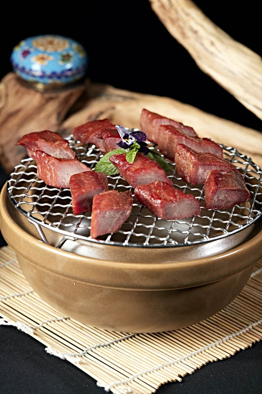 泥炉炭烧港式秘制叉烧肉图片