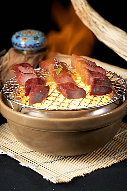 泥炉炭烧港式秘制叉烧肉图片